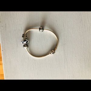 Pandora bracelet with 4 charms